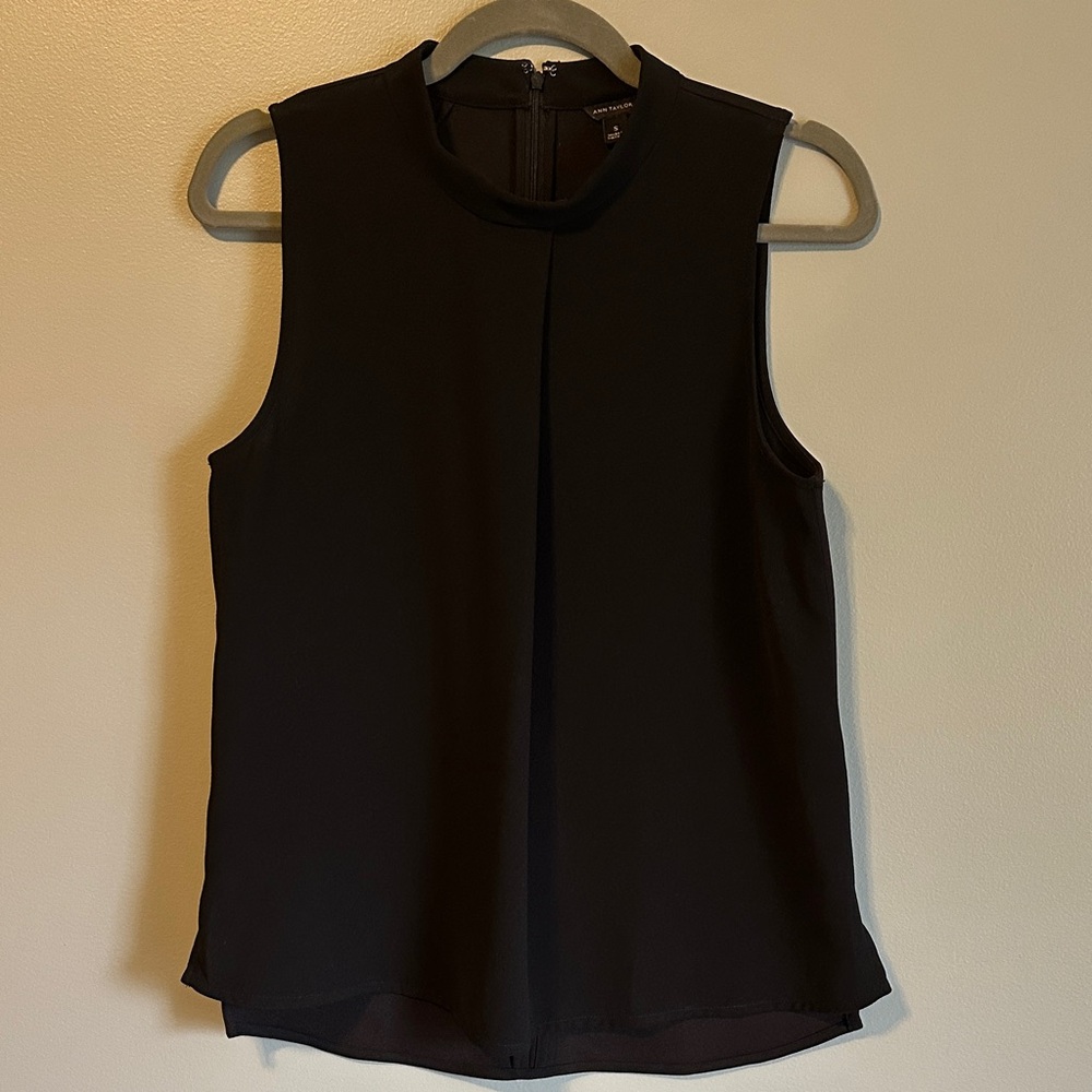 Ann Taylor Classic Black Sleeveless Blouse